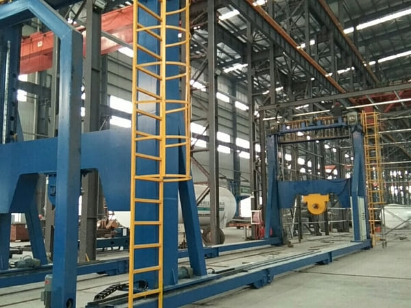 LNG tank winding equipment