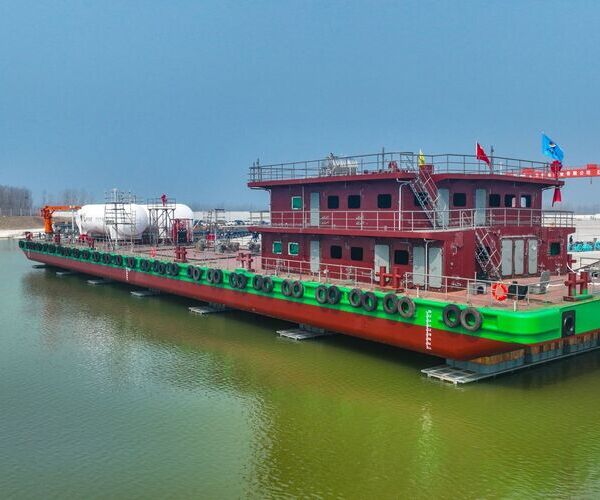 LNG Bunkering Barge Project 1