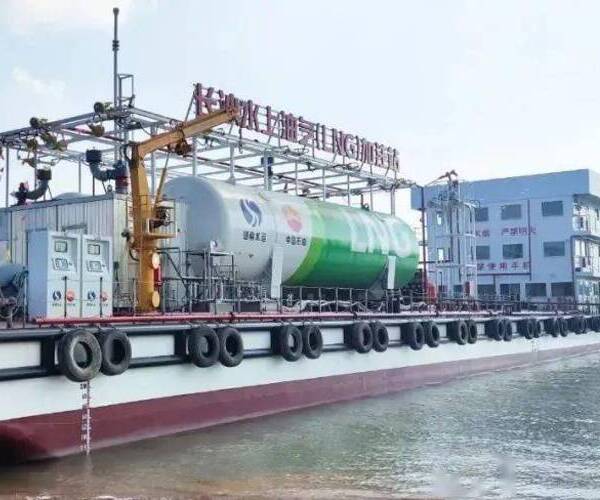 LNG Bunkering Barge Project 5
